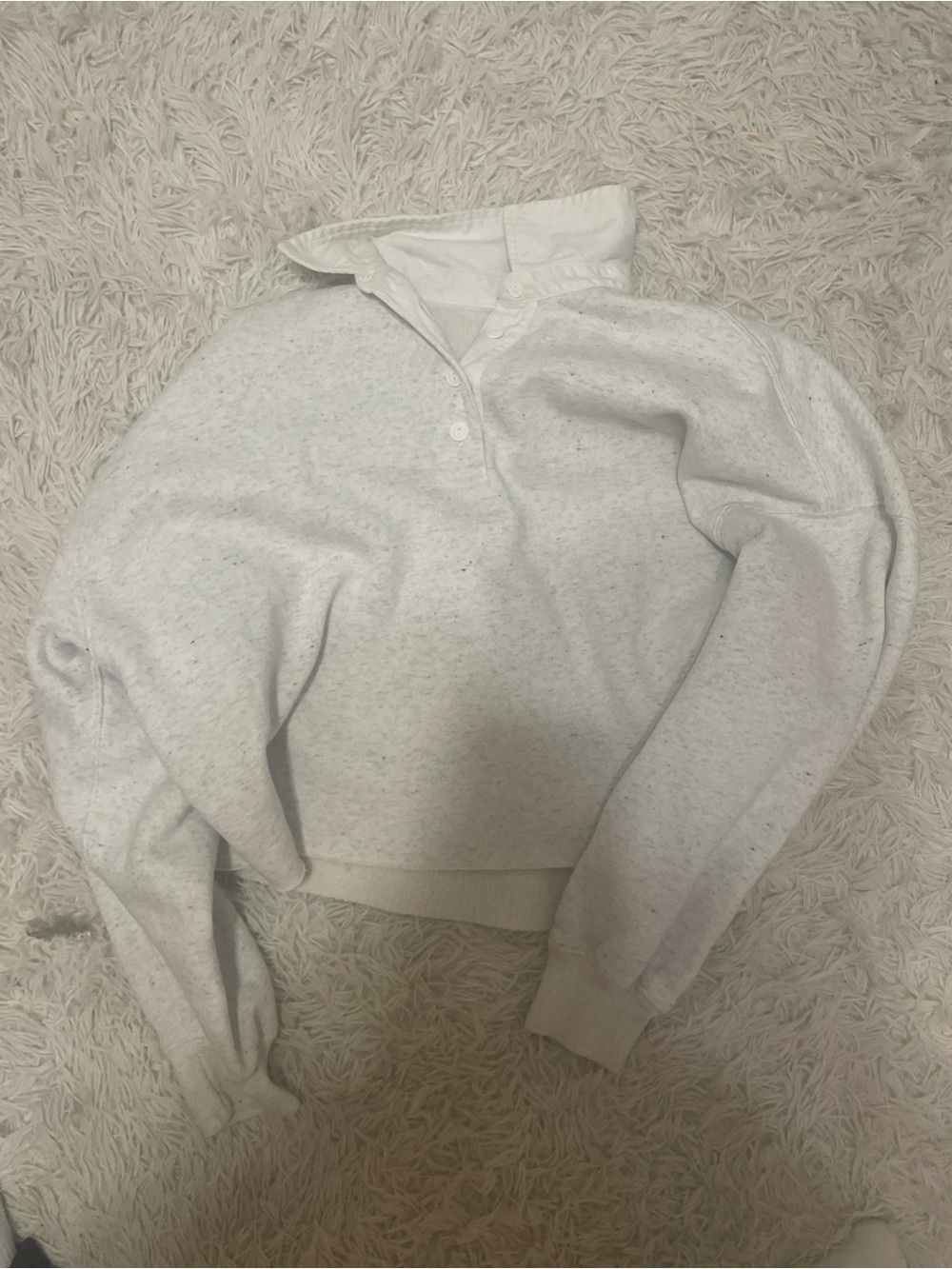 Abercrombie & Fitch Light Heathered White Button-Collar Cropped Sweater